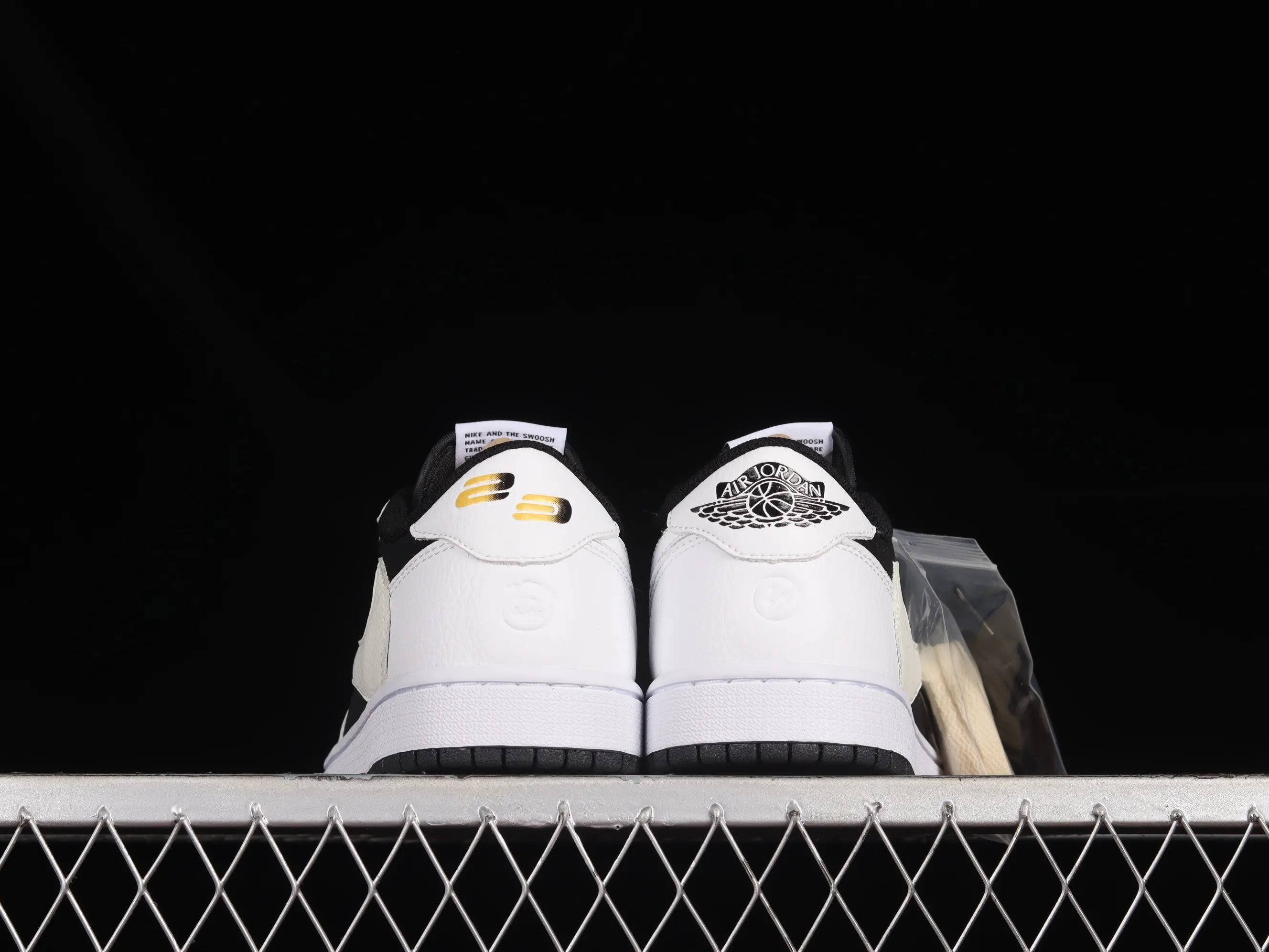 All categories Air Jordan Jordan series basketball shoes Air Jordan 1 Low Travis Scott x Air Jordan 1 Low OG AJ1 Joe 1 black and white panda reverse inverted hook joint casual sports basketball shoes DM7866-101